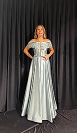 Yakası İşleme Detaylı Saten Uzun Elbise