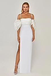 Askılı Düşük Balon Kol Yırtmaçlı Uzun Elbise